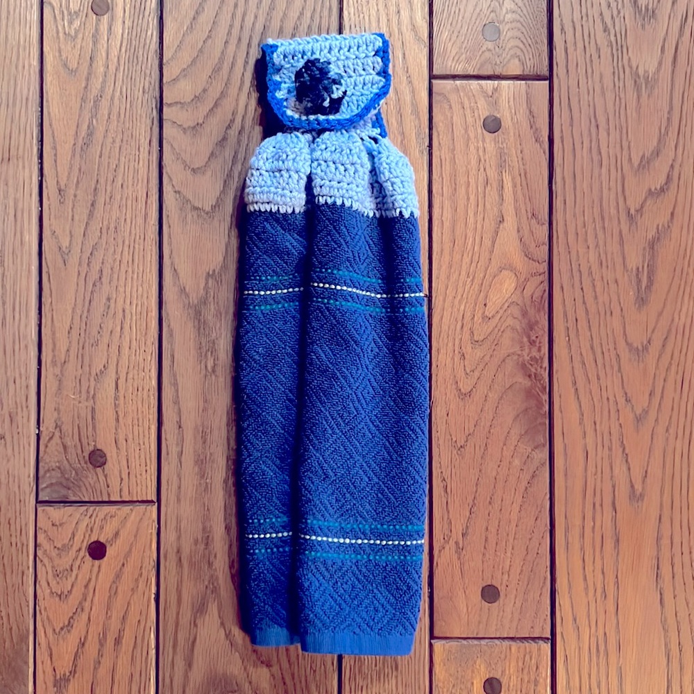 Crochet and Terry Cloth Vintage Kitchen Hand Towel.